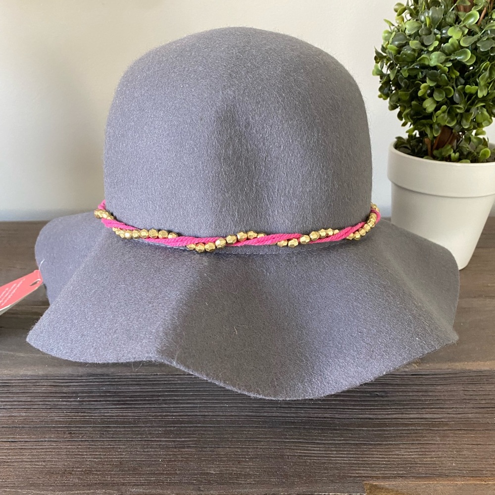 NWT Annie Girls hat- one size